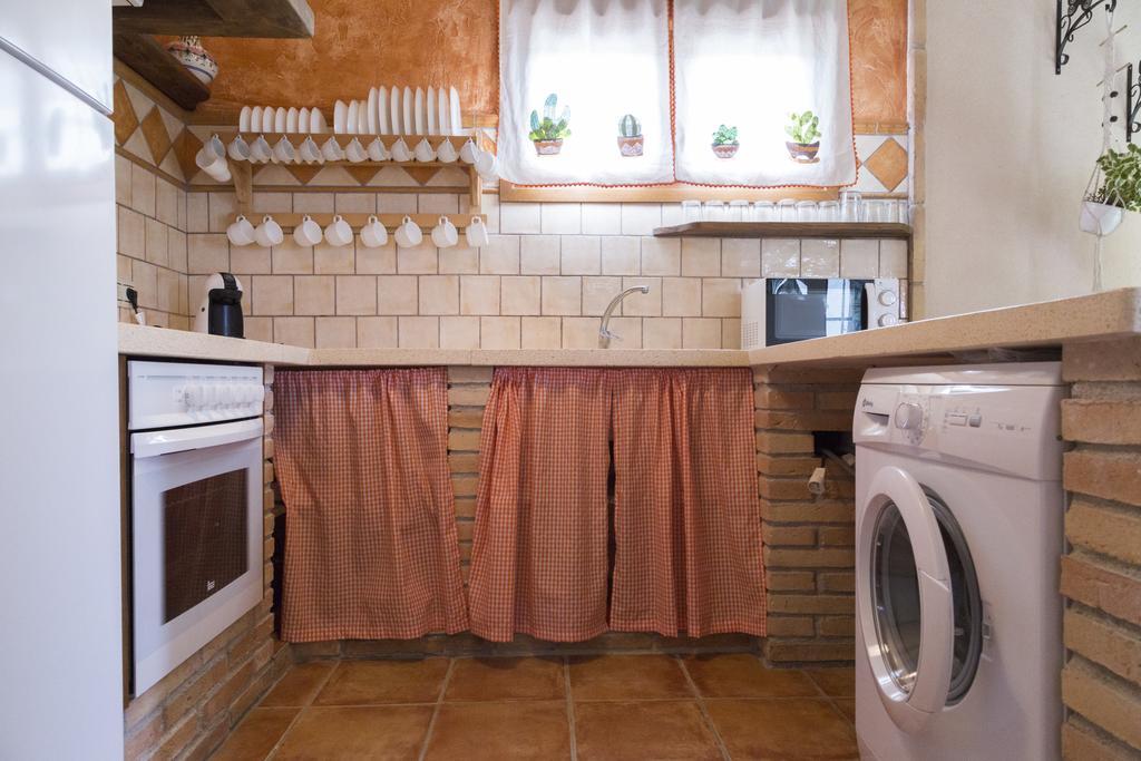 Casa La Tora Guest House Deltebre Room photo