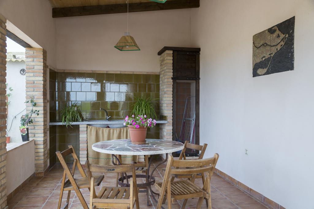Casa La Tora Guest House Deltebre Exterior photo