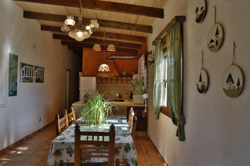 Casa La Tora Guest House Deltebre Exterior photo